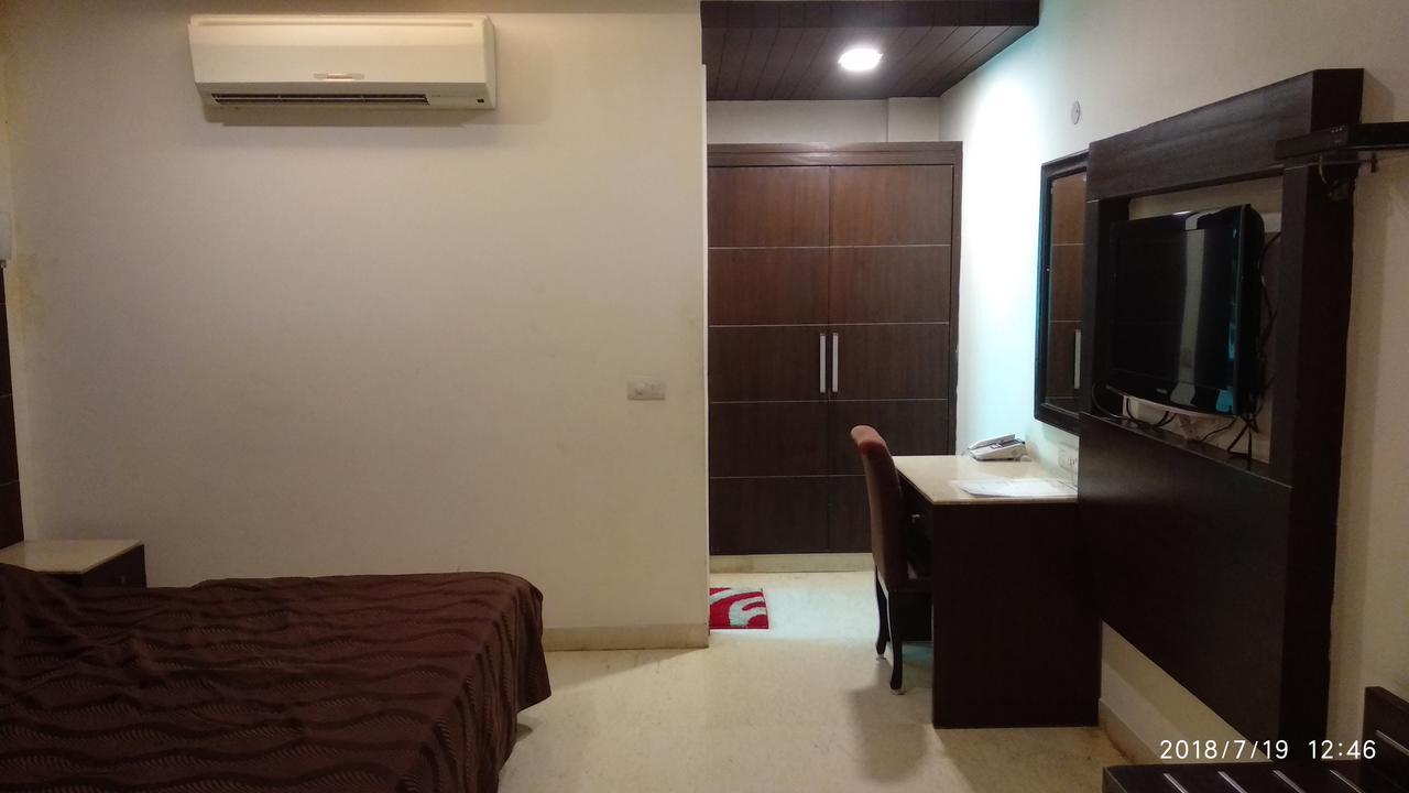The Metropolis Guest House Near Rk Ashram Metro Station New Delhi Exterior foto